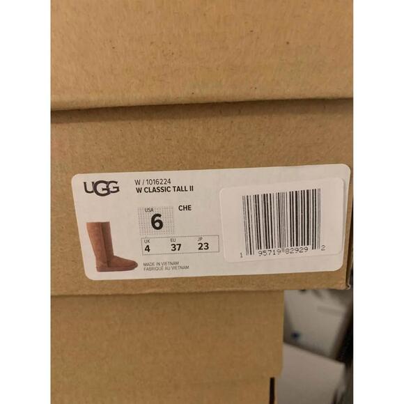UGG Classic Tall Boots in Chestnut - Picture 5 of 5